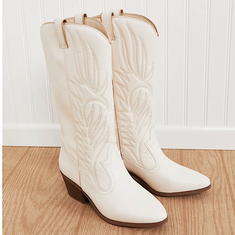 🆕🤍QUPID: Mountain Fever Mid-Calf Cowboy Boots SIZE 9